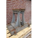 Gietijzer industrieel frame meetopstelling